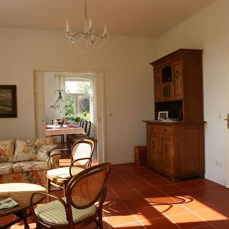 Holiday home Jugendstilhaus Im Elbwiesen By Interhome *